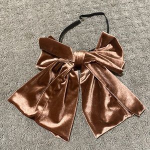 Project 6 NY bow necklace